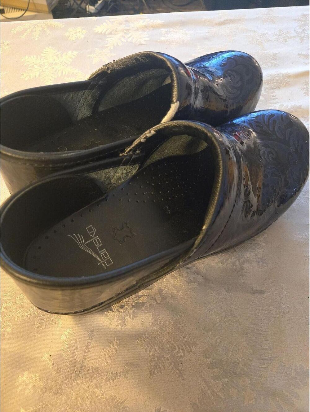 Dansko Professional Black Tooled Patent Leather Clogs Size EU 40 - Picture 4 of 6